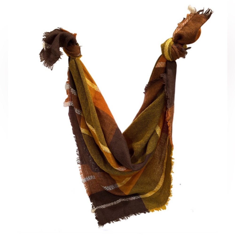 Oversized Plaid Blanket Scarf Shawl | Cozy & Stylish - Picture 3 of 15